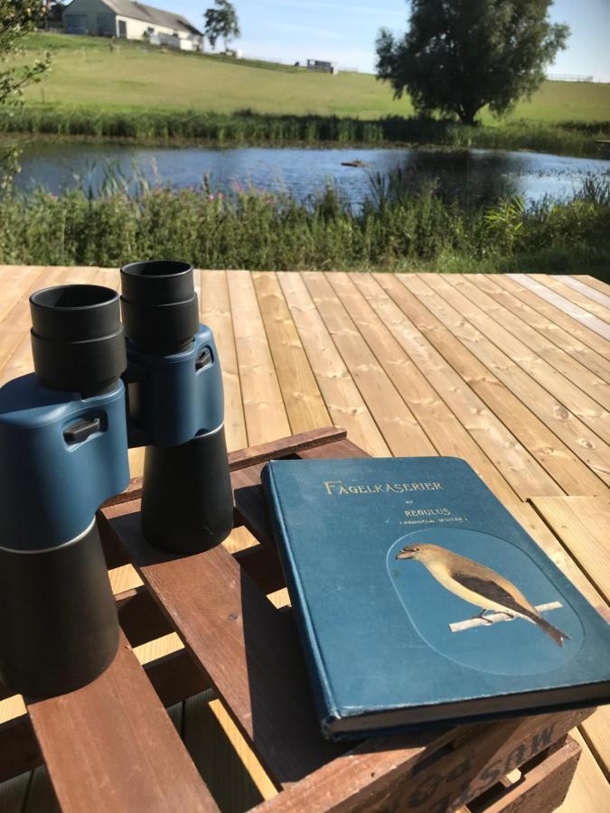 Glamping Och Gardslaegenhet Mellan Himmel Och Hav Skivarp Exterior foto